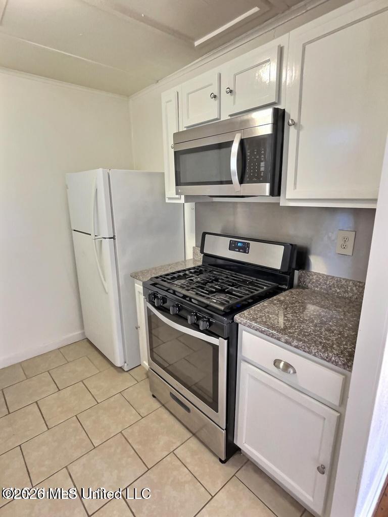 1076 Cherokee Street Biloxi, MS 39530 - Photo 17 of 25 20251010143954388818000000-o