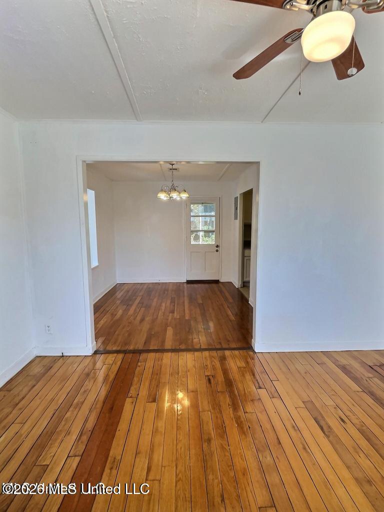 1076 Cherokee Street Biloxi, MS 39530 - Photo 8 of 25 20251010143943396068000000-o