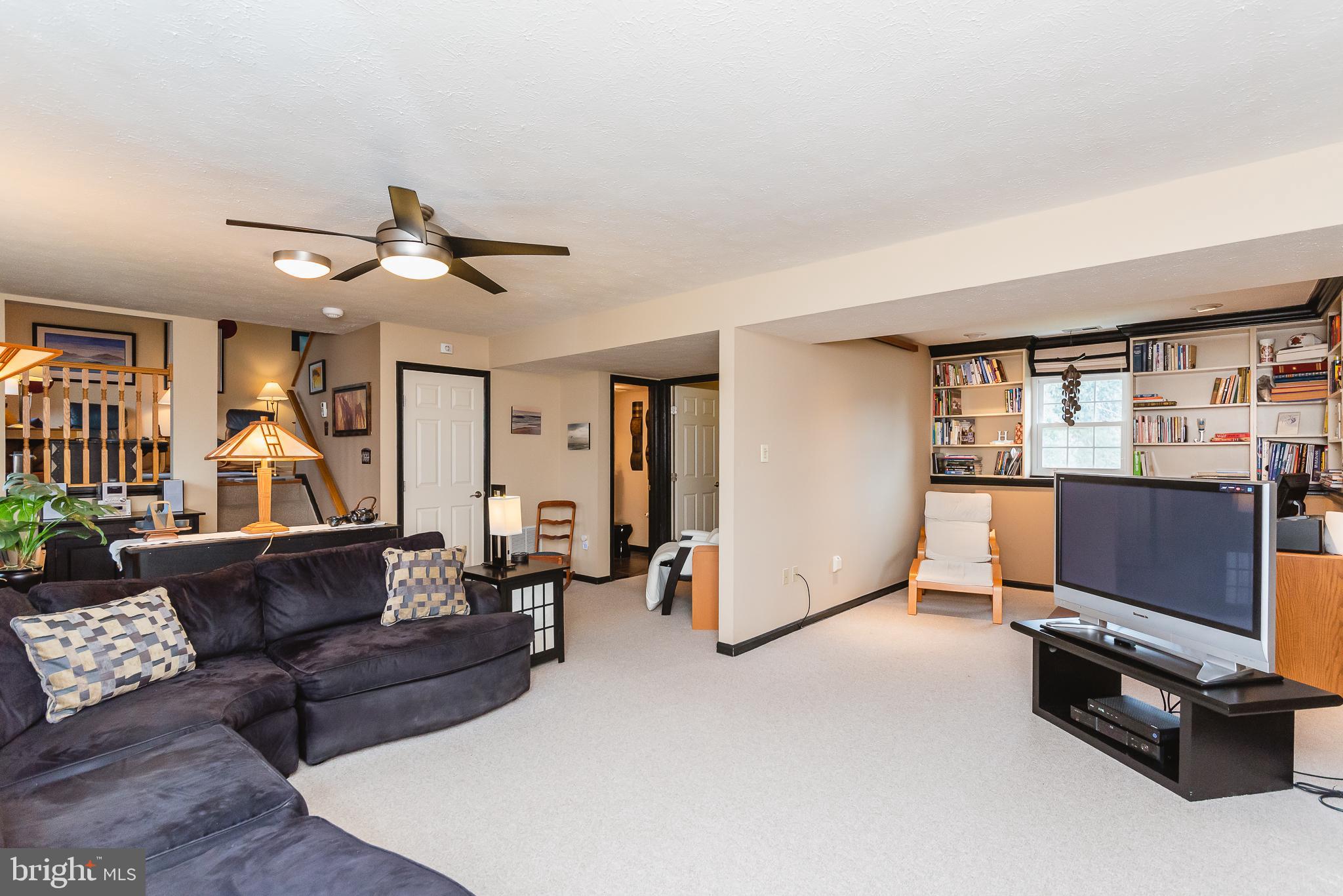 9105 Sunset Ridge Road Randallstown, MD 21133 - Photo 34 of 49 Family Room