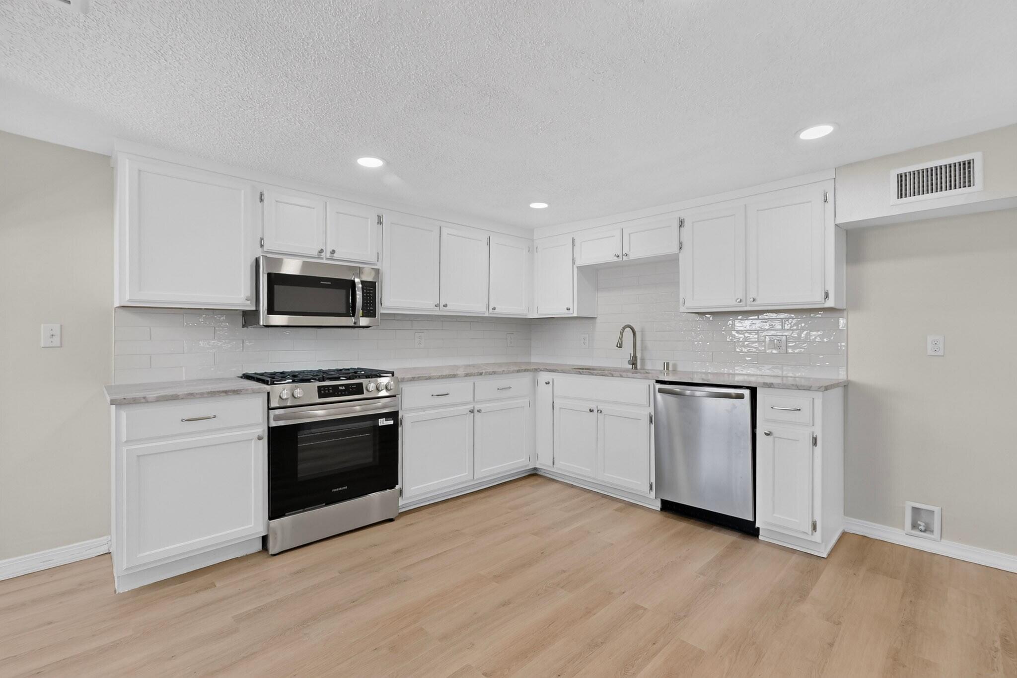3129 Mares Road Southwest Albuquerque, NM 87105 - Photo 8 of 24 Gallery Image 8