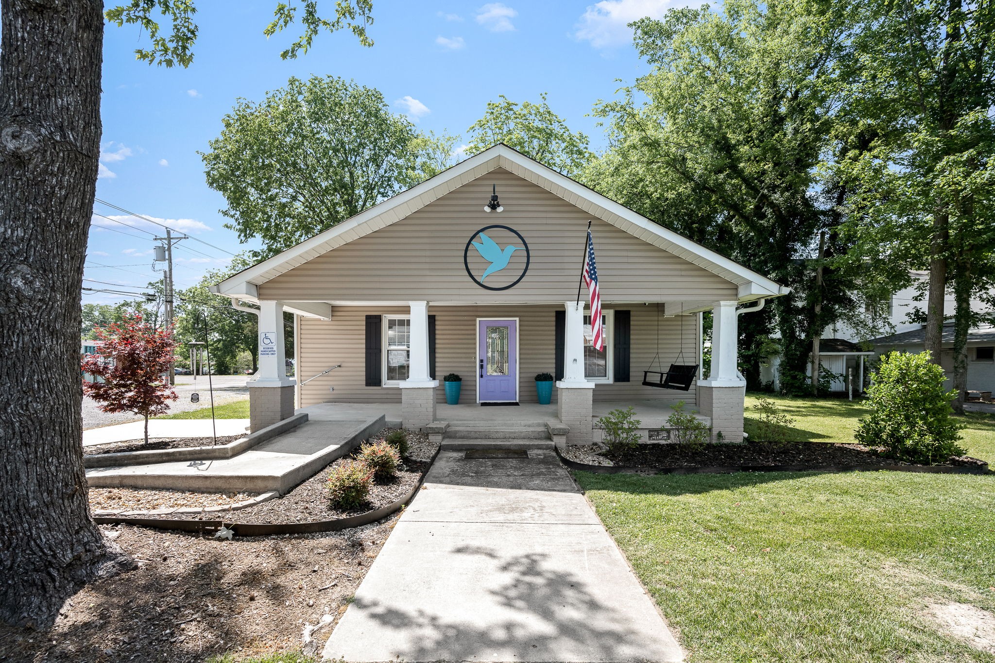 105 West Decherd Street Tullahoma, TN 37388 - Photo 1 of 56