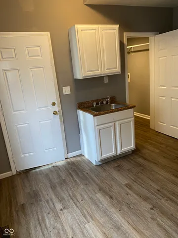 $500 | 1131 North Rural Street, Unit E, Indianapolis, IN 46201