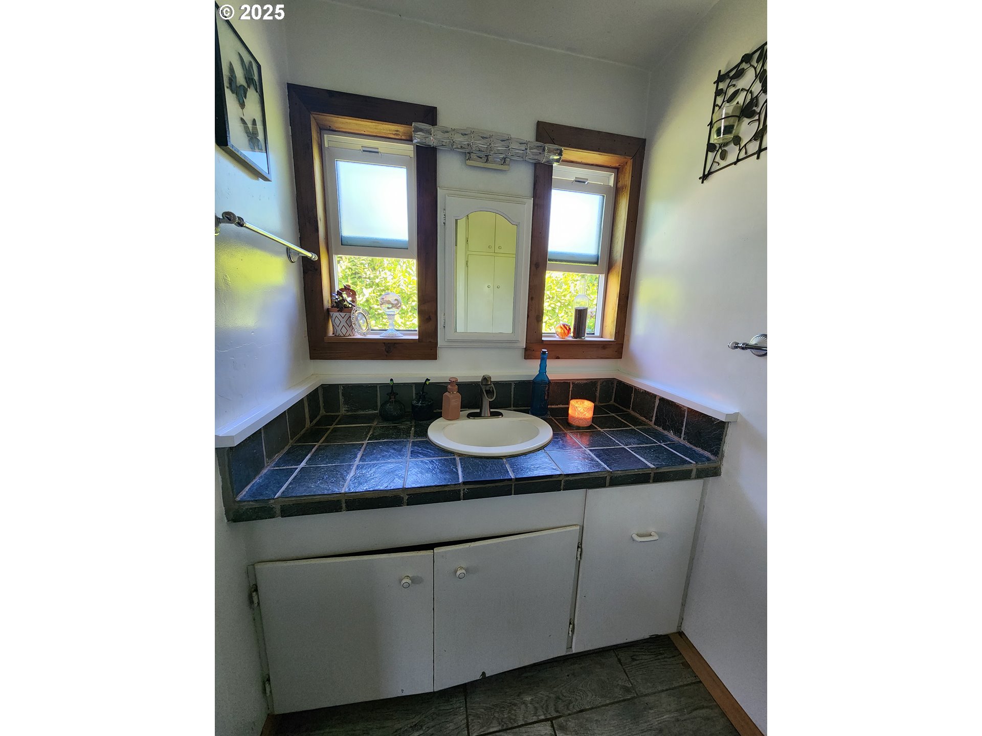 1816 Cedar Avenue Reedsport, OR 97467 - Photo 12 of 40 Gallery Image 12