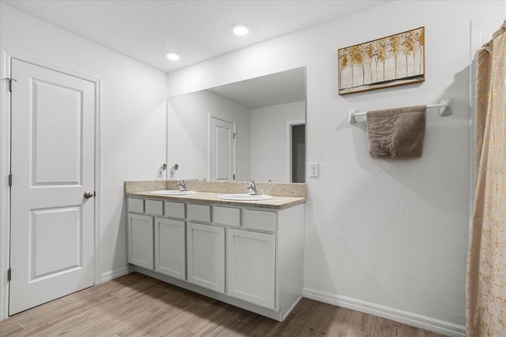 5126 Southwest 47th Lane Gainesville, FL 32608 - Photo 24 of 36