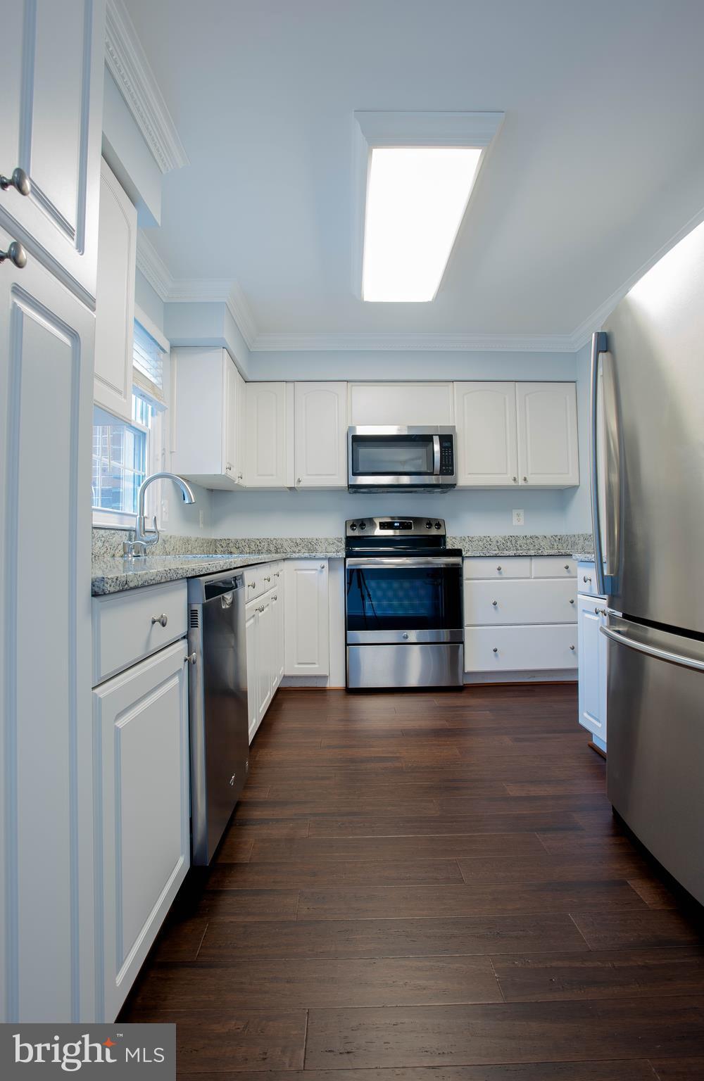 10257 Braddock Road Fairfax, VA 22032 - Photo 5 of 23 Kitchen