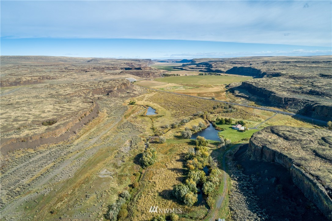 700 Coulee Meadows Road Waterville, WA 98858 - Photo 21 of 25 a view of an ocean