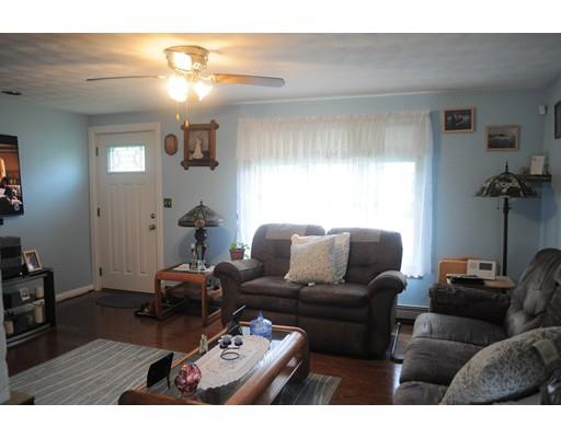 34 McDevitt Road Randolph, MA 02368 - Photo 4 of 16 Gallery Image 4