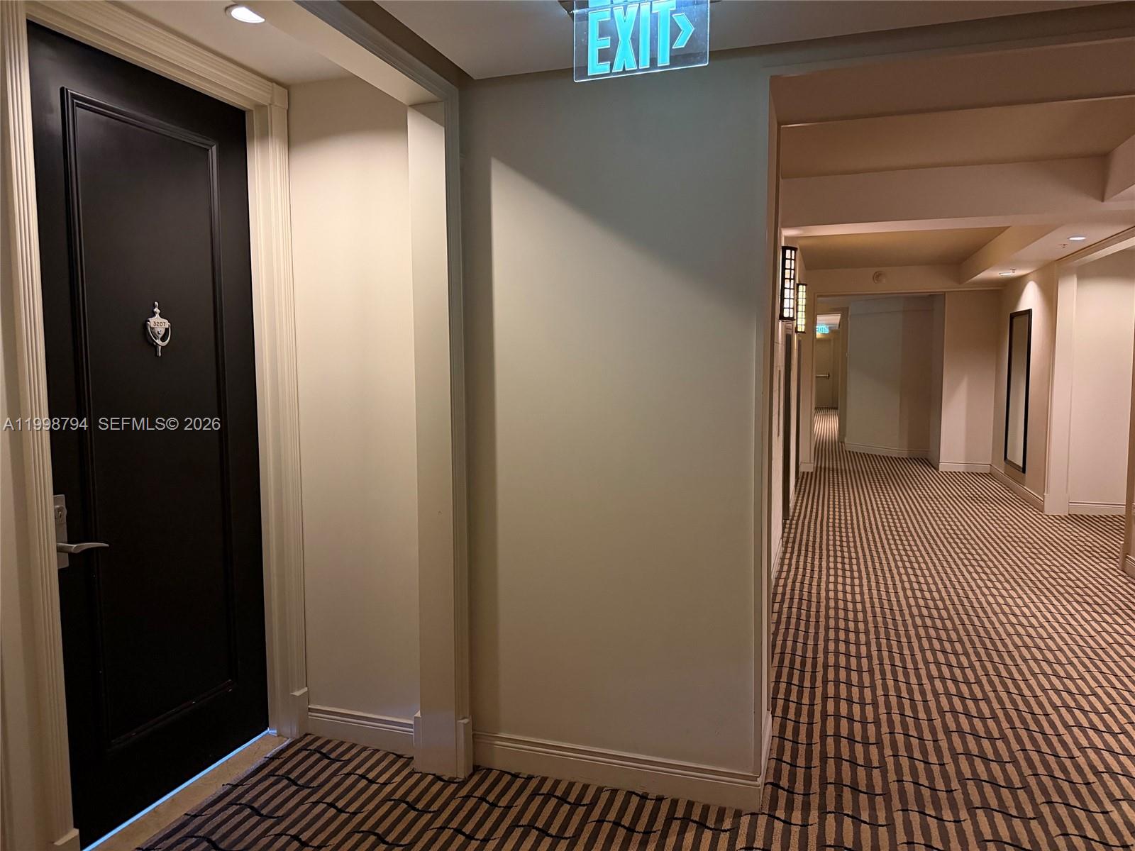 801 Brickell Key Boulevard, Unit 3207 Miami, FL 33131 - Photo 32 of 67 a view of a hallway