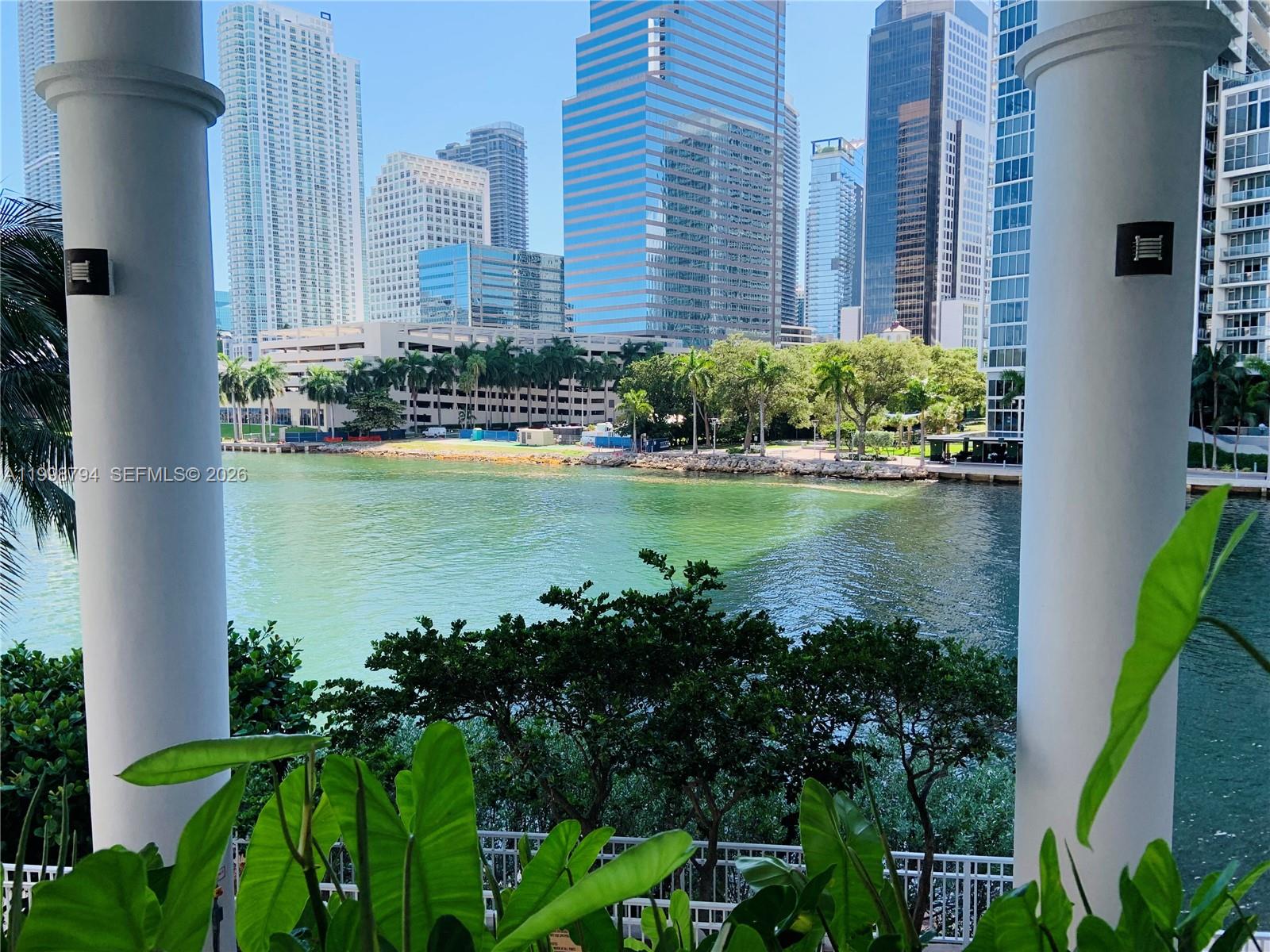 801 Brickell Key Boulevard, Unit 3207 Miami, FL 33131 - Photo 33 of 67