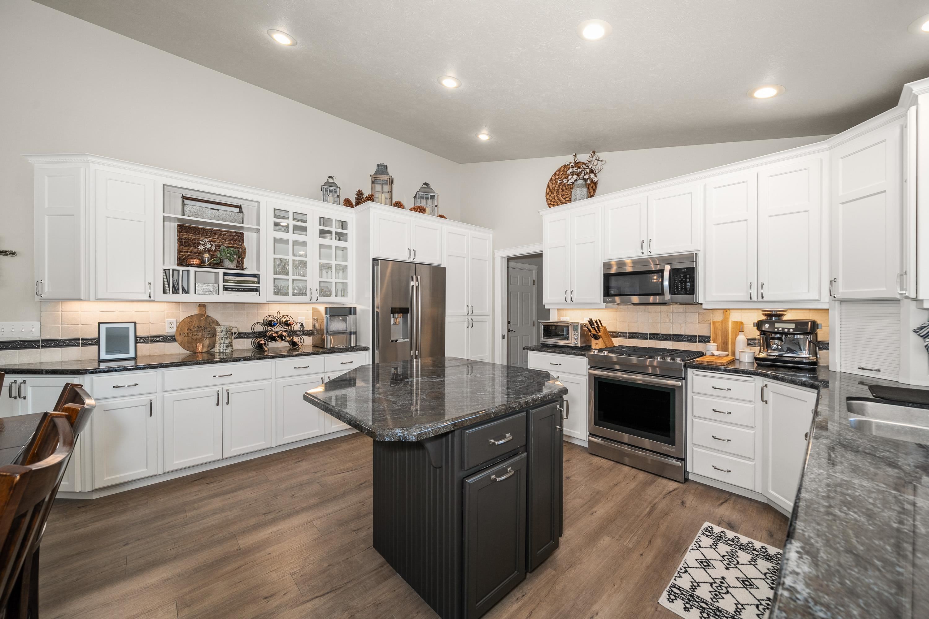 2405 West Stratton Avenue Spokane, WA 99208 - Photo 9 of 47