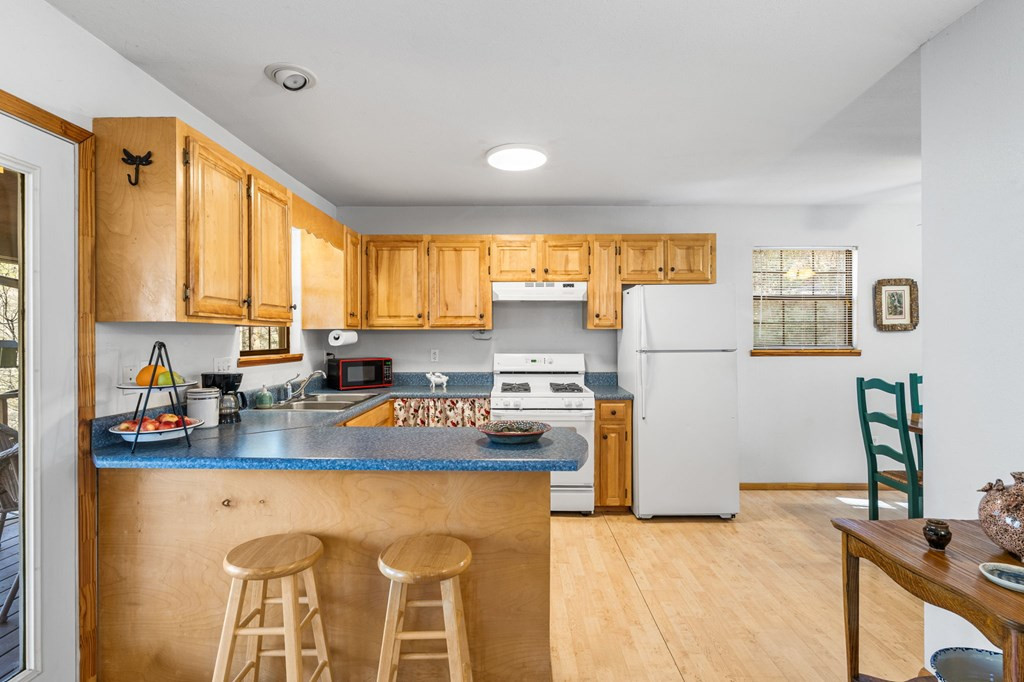608 Hilltop Road Murphy, NC 28906 - Photo 6 of 42 Gallery Image 6