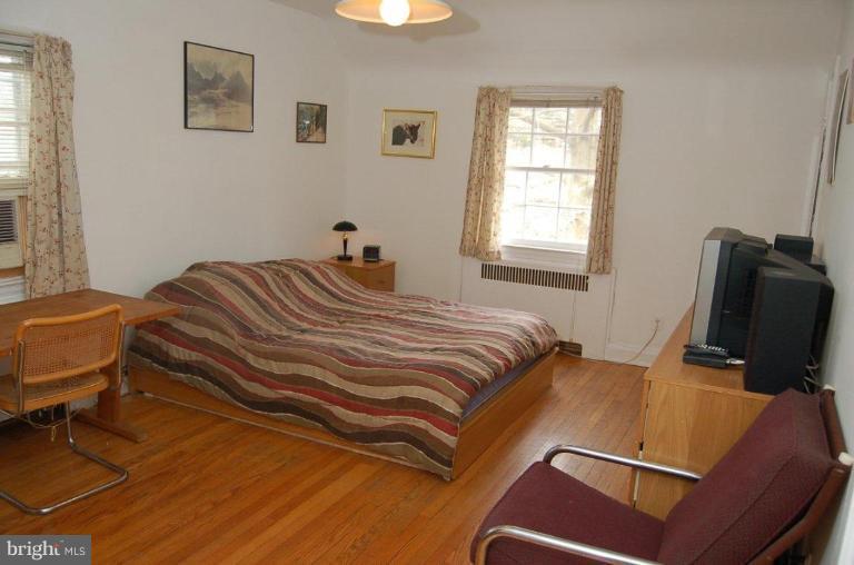 4623 Wilmslow Road Baltimore, MD 21210 - Photo 14 of 30 Bedroom #2