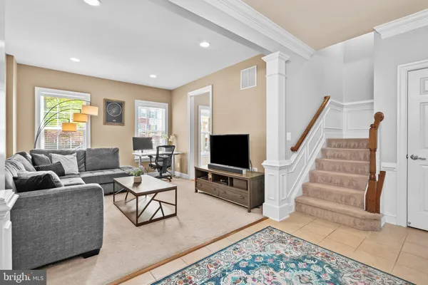 $685,000 | 25491 Amber Gate Terrace, Chantilly, VA 20152