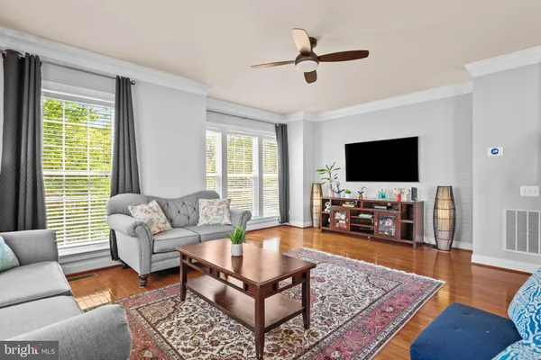 $685,000 | 25491 Amber Gate Terrace, Chantilly, VA 20152