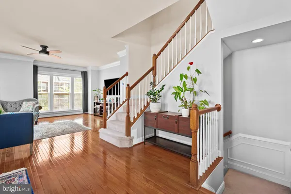 $685,000 | 25491 Amber Gate Terrace, Chantilly, VA 20152