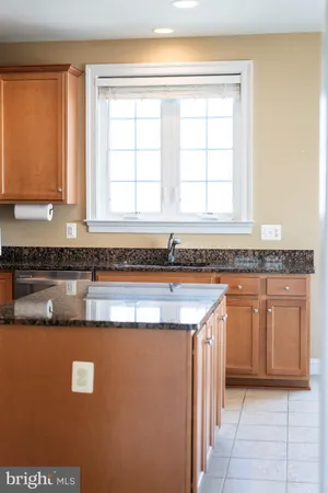 $685,000 | 25491 Amber Gate Terrace, Chantilly, VA 20152