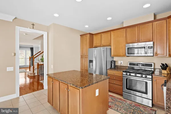 $685,000 | 25491 Amber Gate Terrace, Chantilly, VA 20152