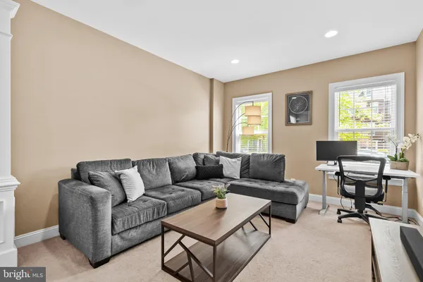 $685,000 | 25491 Amber Gate Terrace, Chantilly, VA 20152