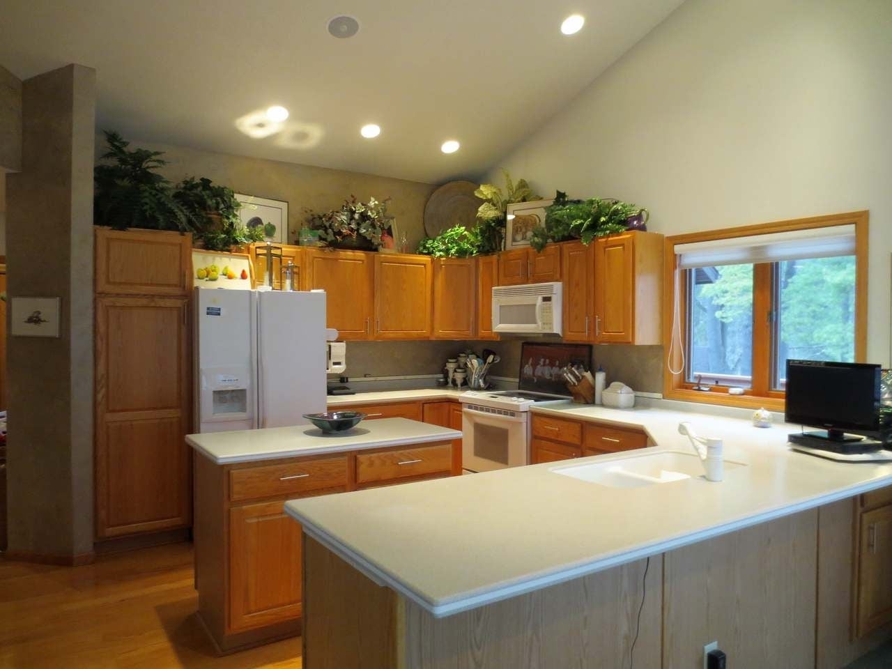 5605 Moon Lite Bay Road Rhinelander, WI 54501 - Photo 3 of 41 Gallery Image 3