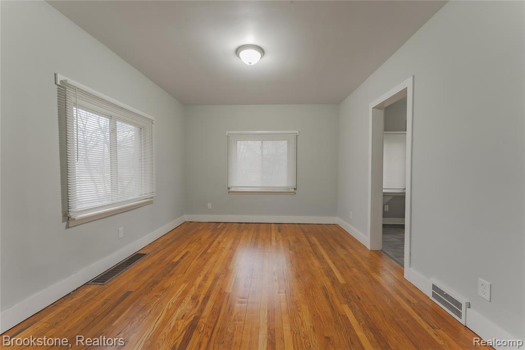 438 Franklin Road Pontiac, MI 48341 - Photo 7 of 30 Gallery Image 7