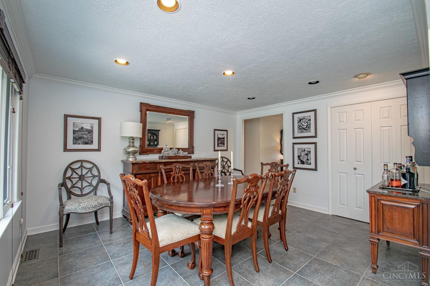 495 West Alex Bell Road Dayton, OH 45459 - Photo 13 of 34 Gallery Image 13