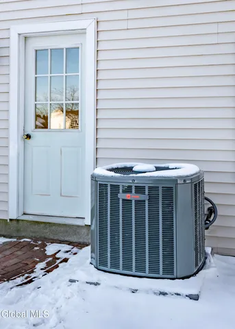 $575,000 | 42 Capitol Place, East Greenbush, NY 12144