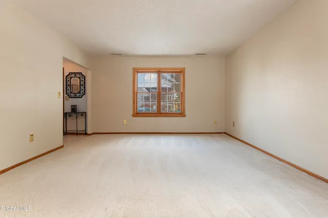 $575,000 | 42 Capitol Place, East Greenbush, NY 12144