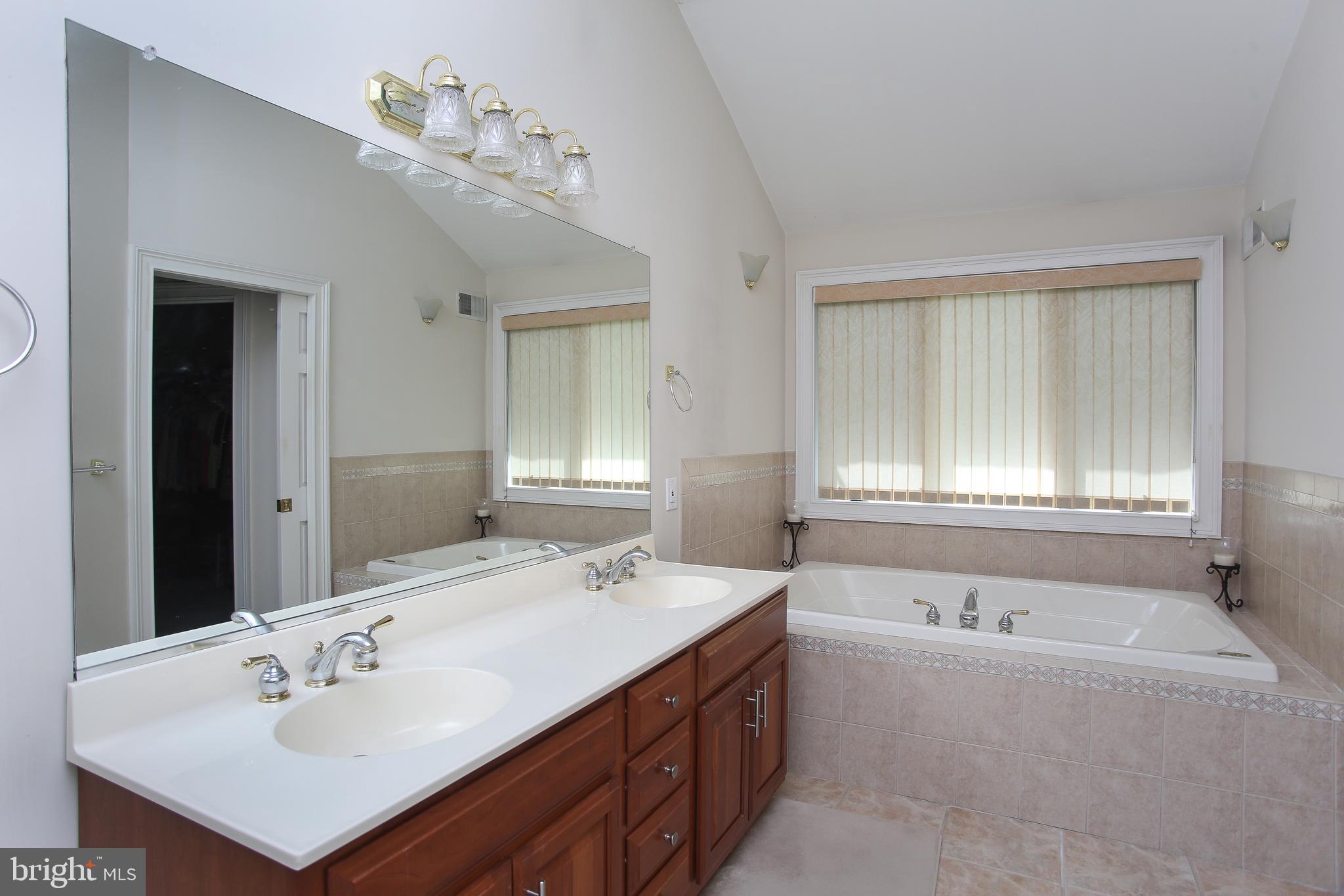6167 Yorkshire Road New Hope, PA 18938 - Photo 40 of 69