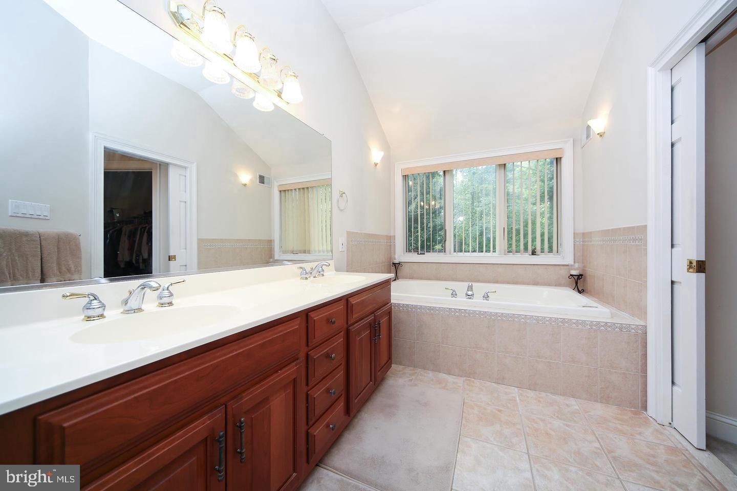 6167 Yorkshire Road New Hope, PA 18938 - Photo 41 of 69