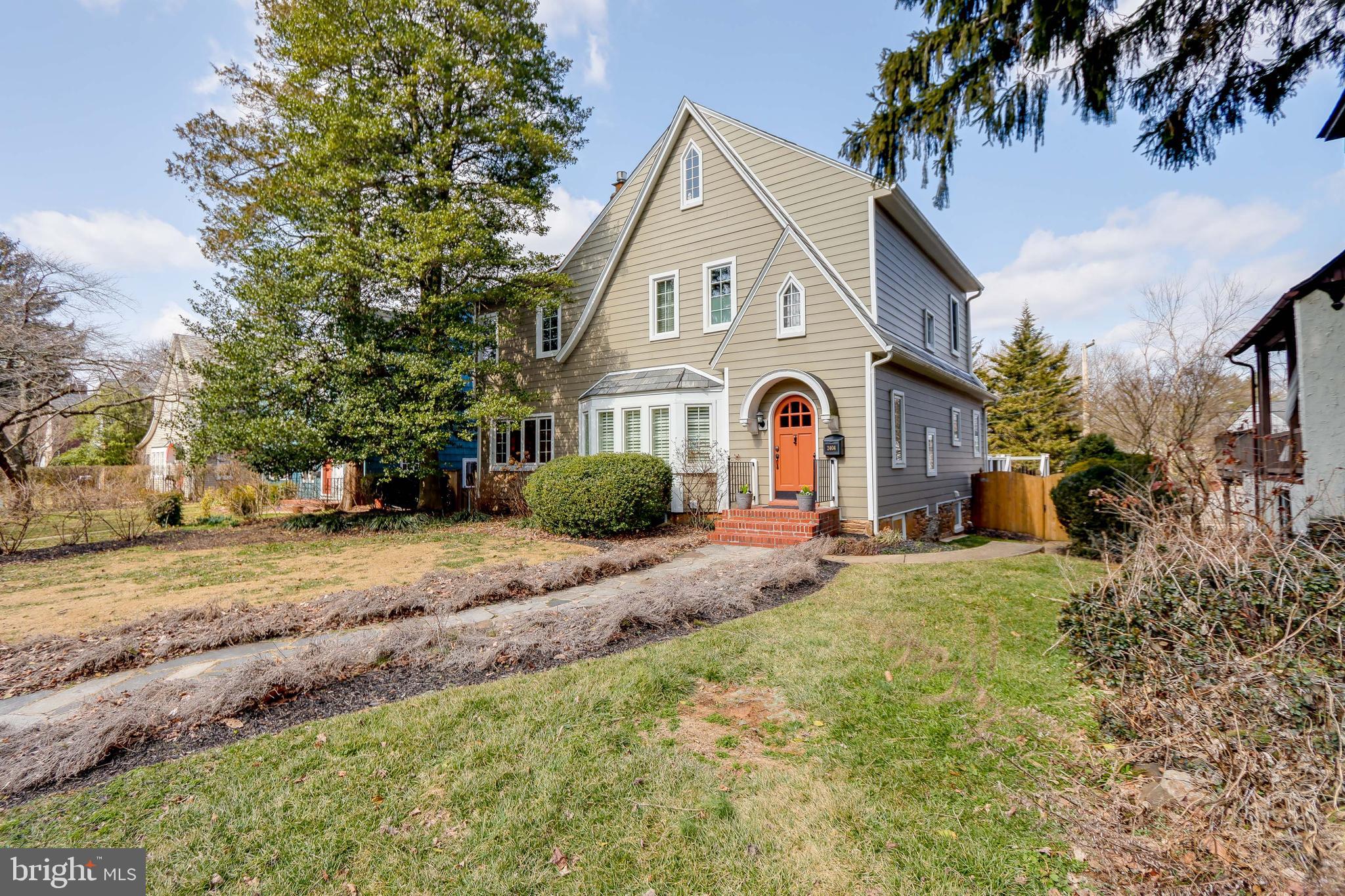 2404 Brambleton Road Baltimore, MD 21209 - Photo 3 of 44