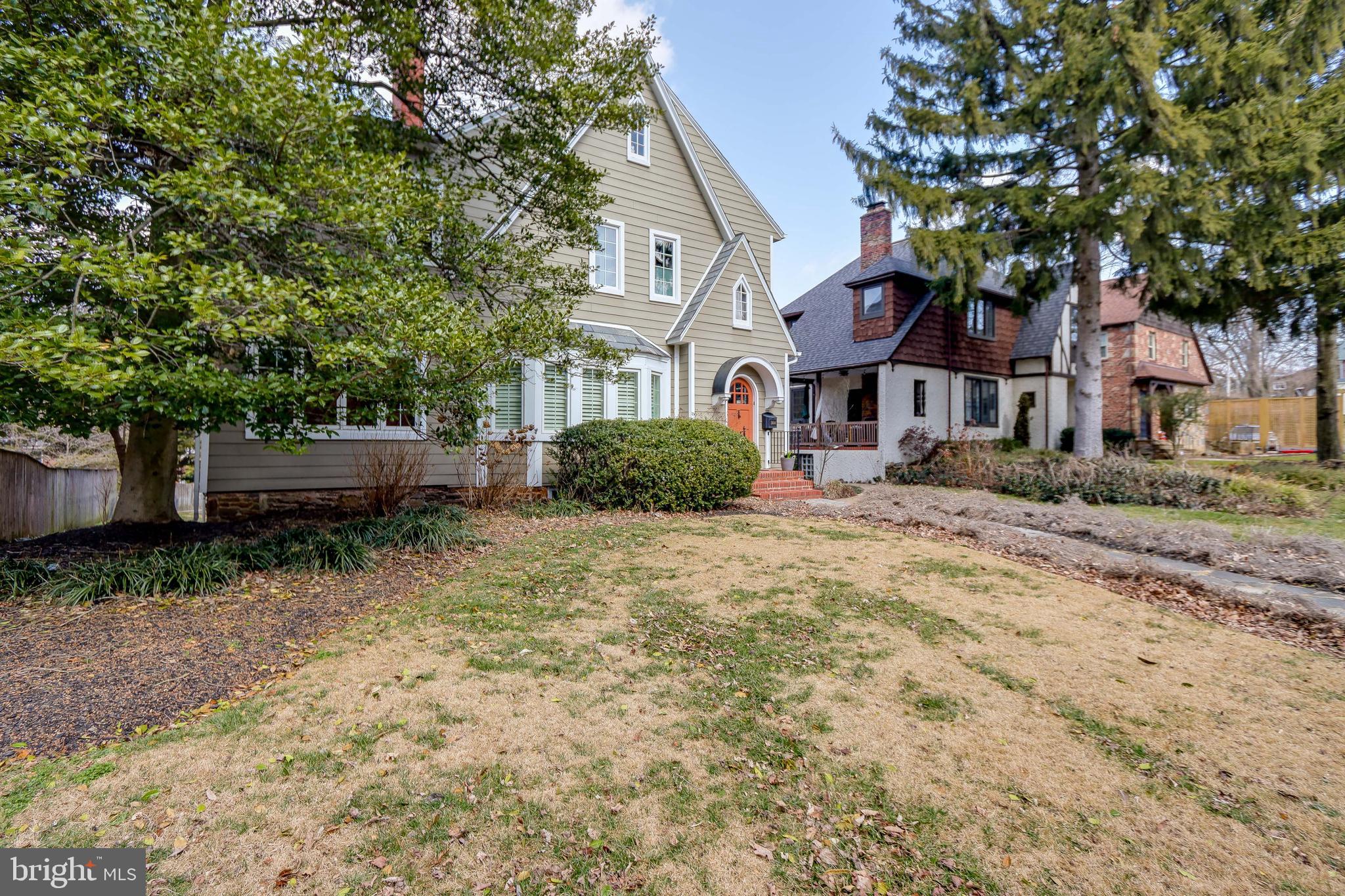 2404 Brambleton Road Baltimore, MD 21209 - Photo 4 of 44