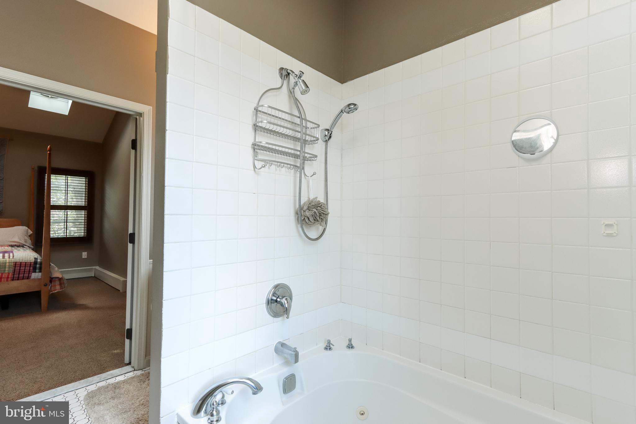 2404 Brambleton Road Baltimore, MD 21209 - Photo 35 of 44