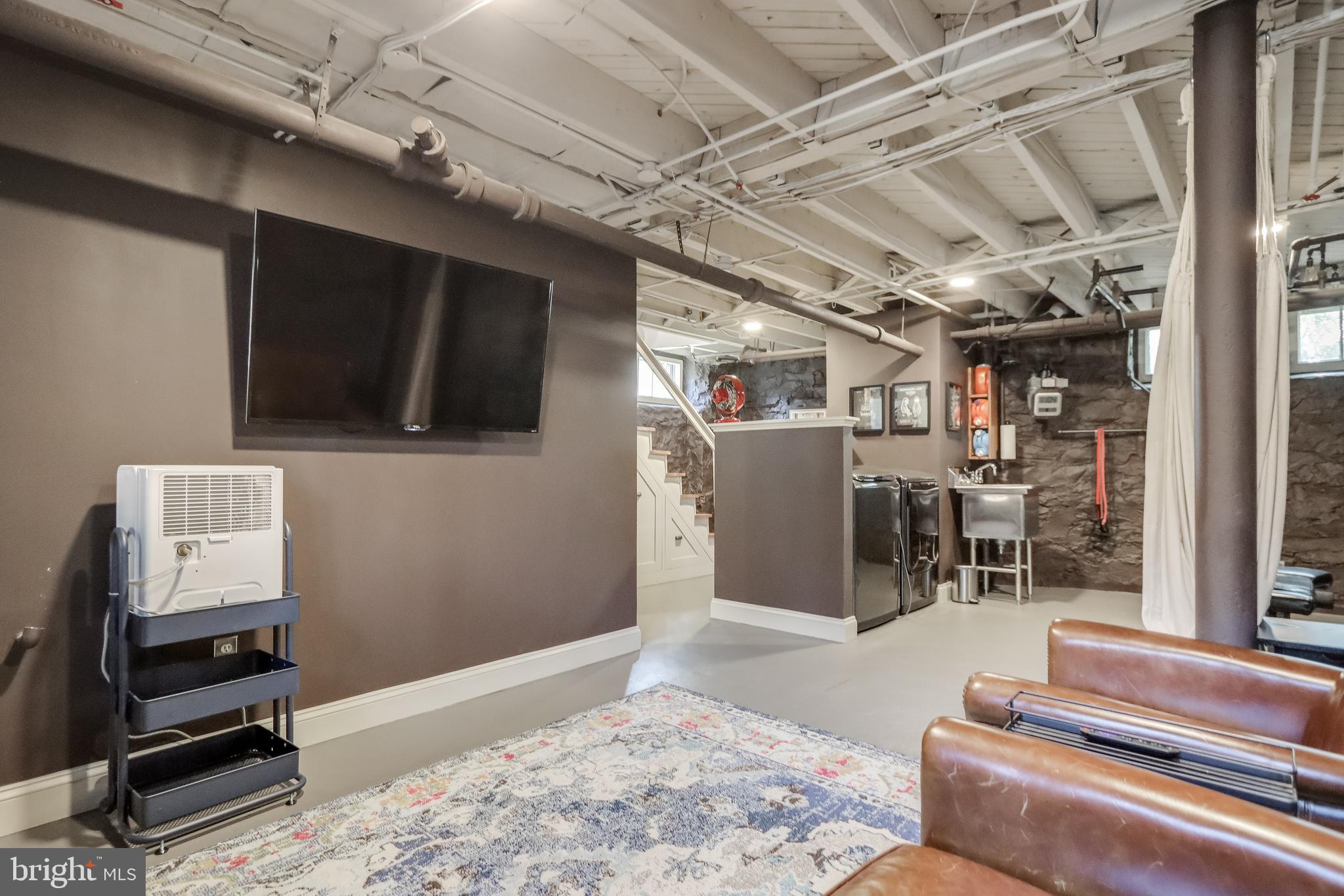2404 Brambleton Road Baltimore, MD 21209 - Photo 41 of 44