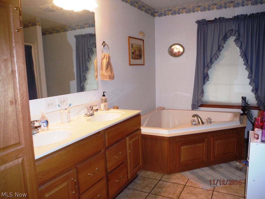 63618 Arrowhead Road Cambridge, OH 43725 - Photo 10 of 17 Gallery Image 10
