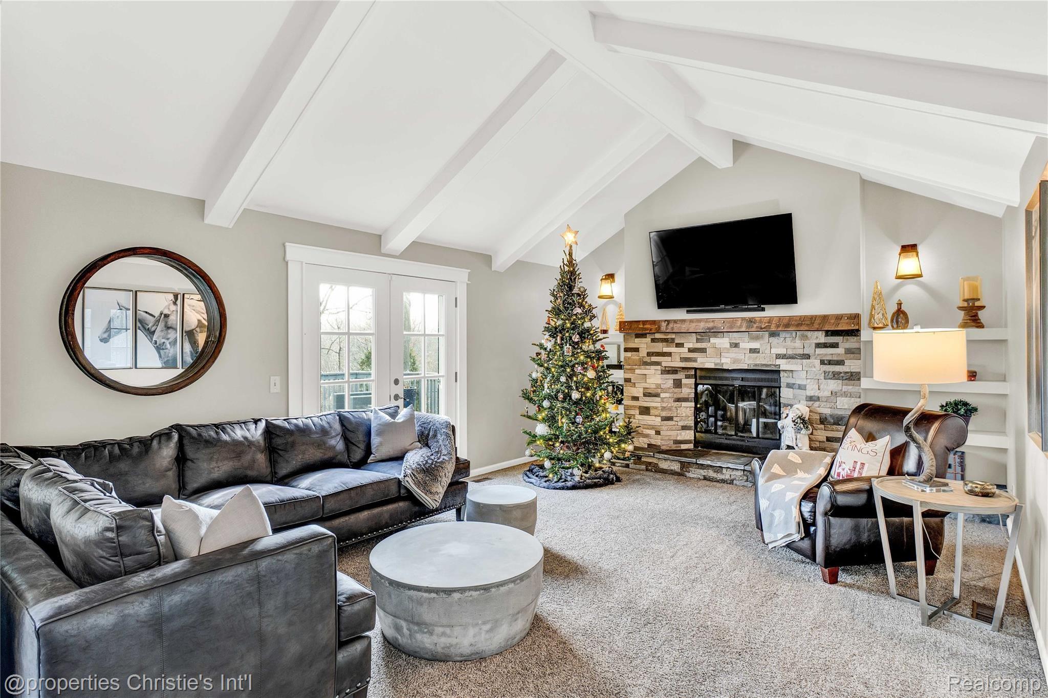 905 Ravine Terrace Drive Rochester, MI 48307 - Photo 11 of 28 Edited-19.jpg