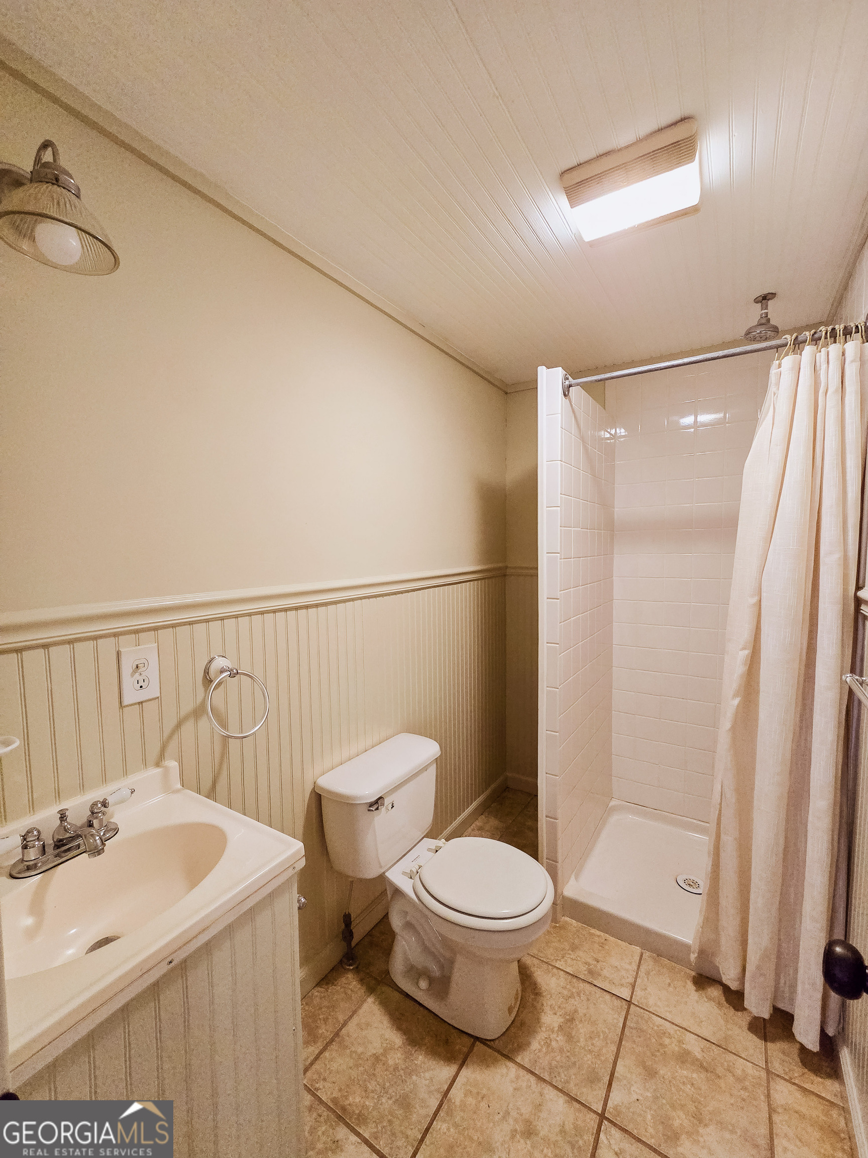 111 Loggins Road Commerce, GA 30529 - Photo 14 of 17