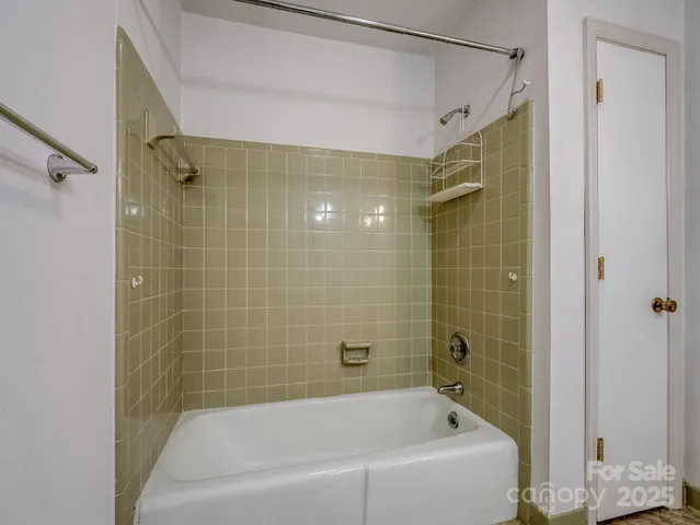 $520,000 | 3200 Allenwood Road, Charlotte, NC 28270