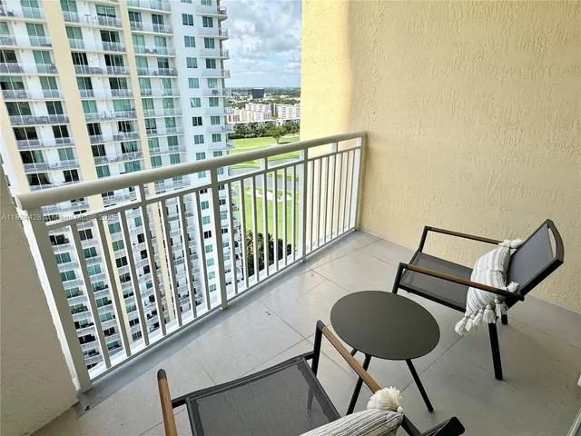 $3,000 | 1755 East Hallandale Beach Boulevard, Unit 1808E, Hallandale Beach, FL 33009