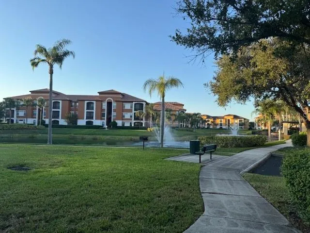 $1,500 | 8387 38th St Circle East, Unit 202, Sarasota, FL 34243
