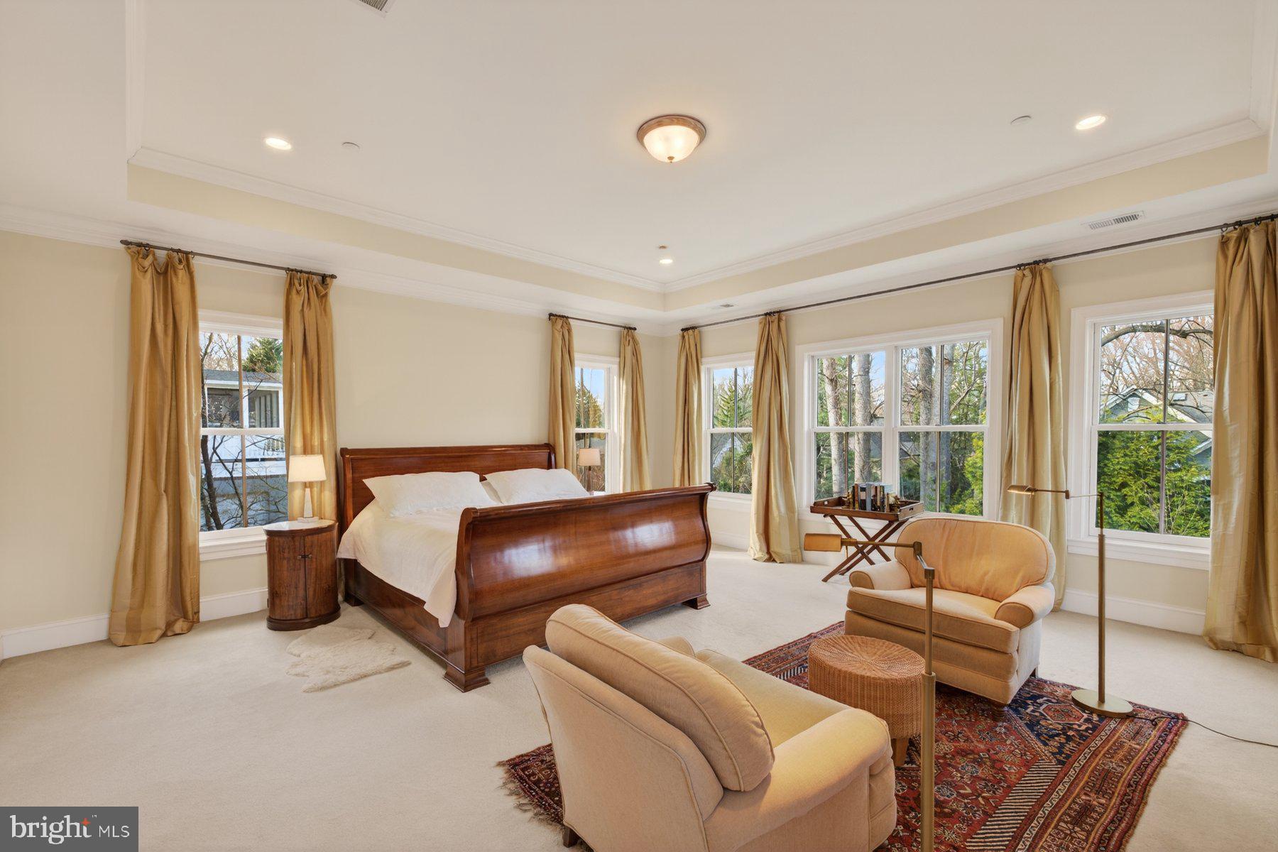 6115 Madawaska Road Bethesda, MD 20816 - Photo 31 of 78 Primary bedroom