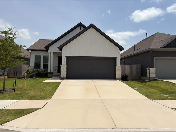$2,475 | 101 Hereford Loop, Hutto, TX 78634