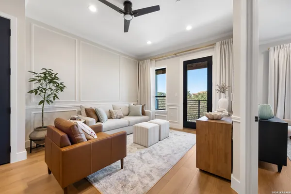 $269,000 | 10899 South Hausman Road, Unit 407, San Antonio, TX 78249