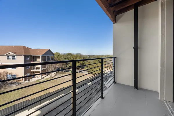 $269,000 | 10899 South Hausman Road, Unit 407, San Antonio, TX 78249
