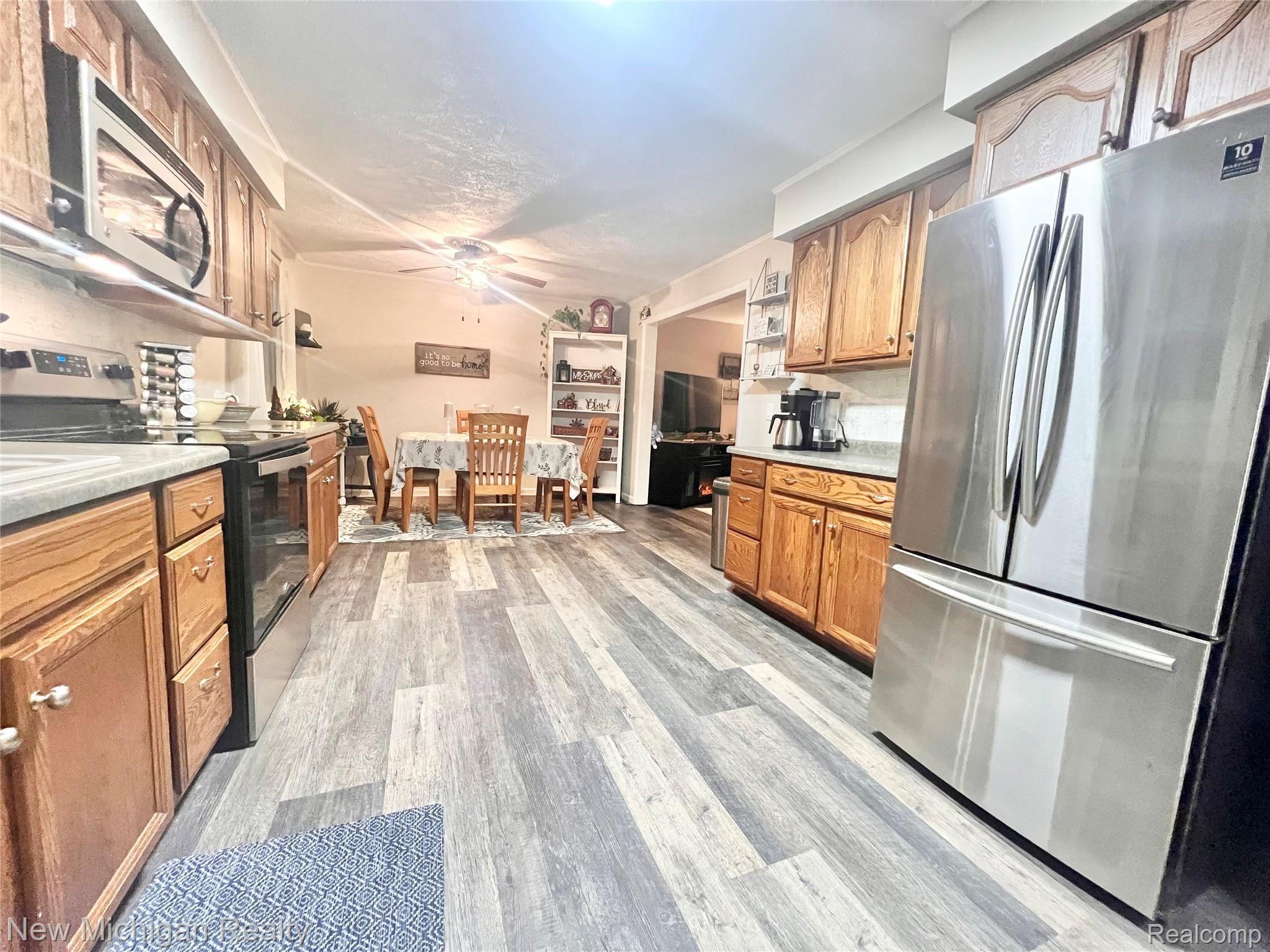 14371 South Duffield Road Byron, MI 48418 - Photo 6 of 25 C5059894-5FDE-404B-9F9C-A87BE10BC690.jpeg