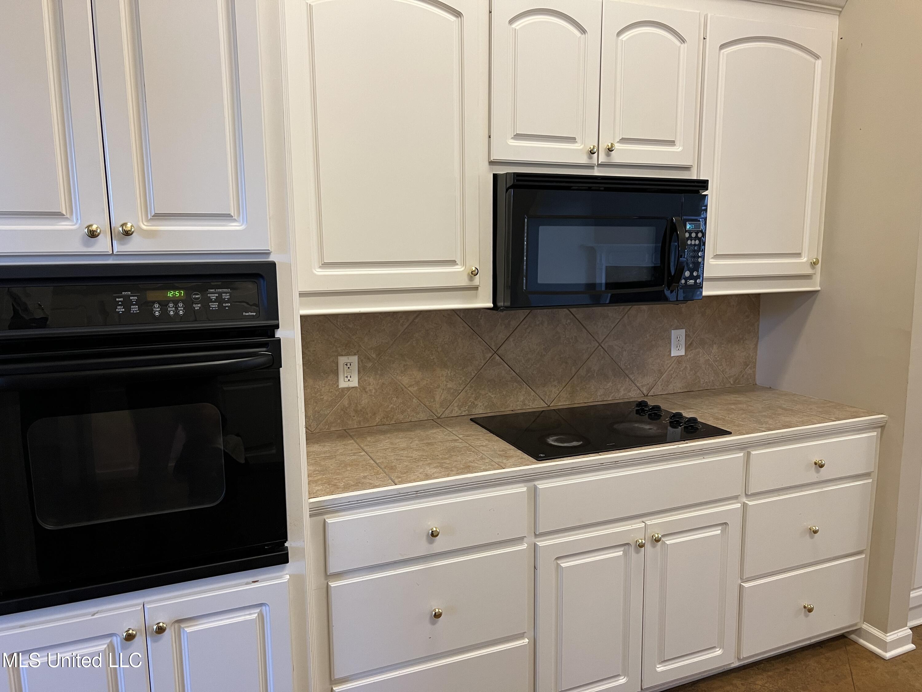 716 Esplanade Drive Ridgeland, MS 39157 - Photo 18 of 30 A87FA33C-1566-4DD7-8F11-B7C4CCCF02C1