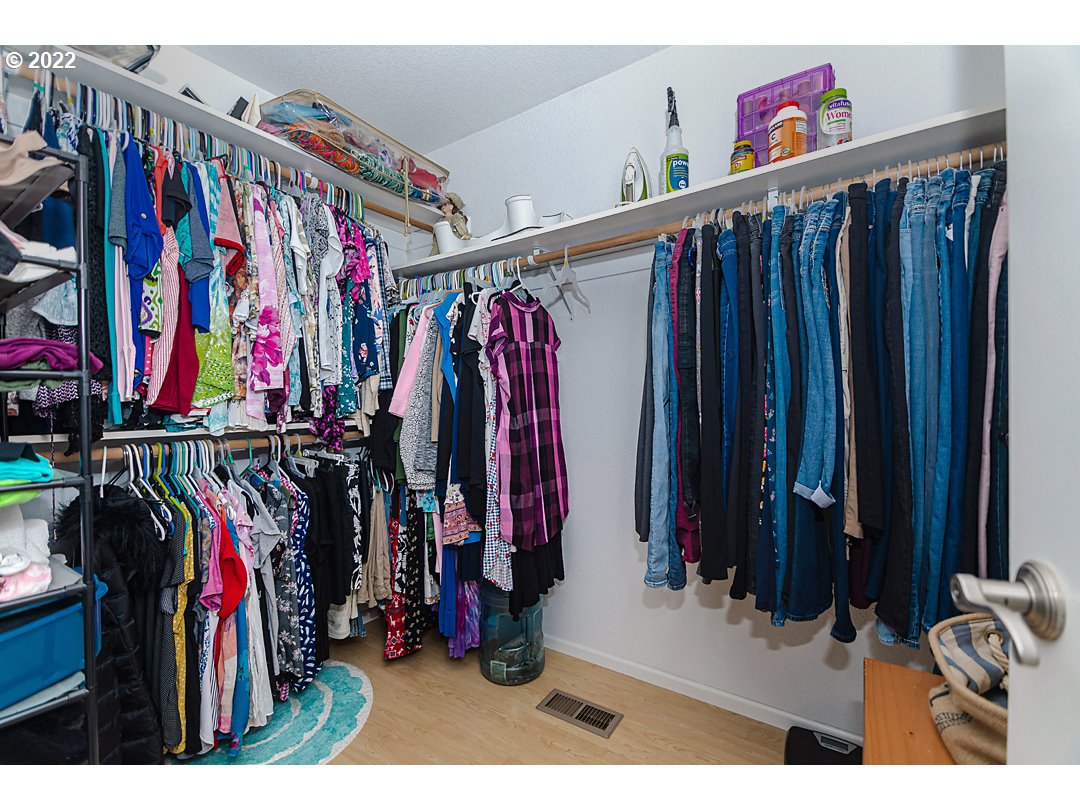 1613 Hogan Road Oakland, OR 97462 - Photo 25 of 32