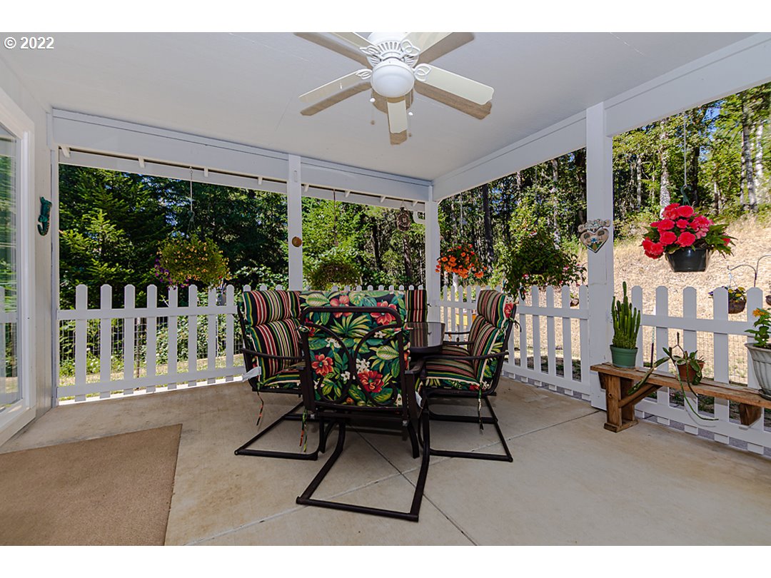 1613 Hogan Road Oakland, OR 97462 - Photo 26 of 32