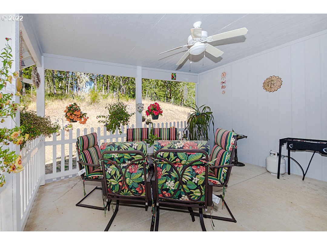 1613 Hogan Road Oakland, OR 97462 - Photo 28 of 32