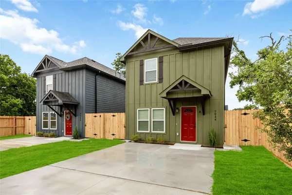 $1,690 | 7944 Fields Street, Unit B, Houston, TX 77028