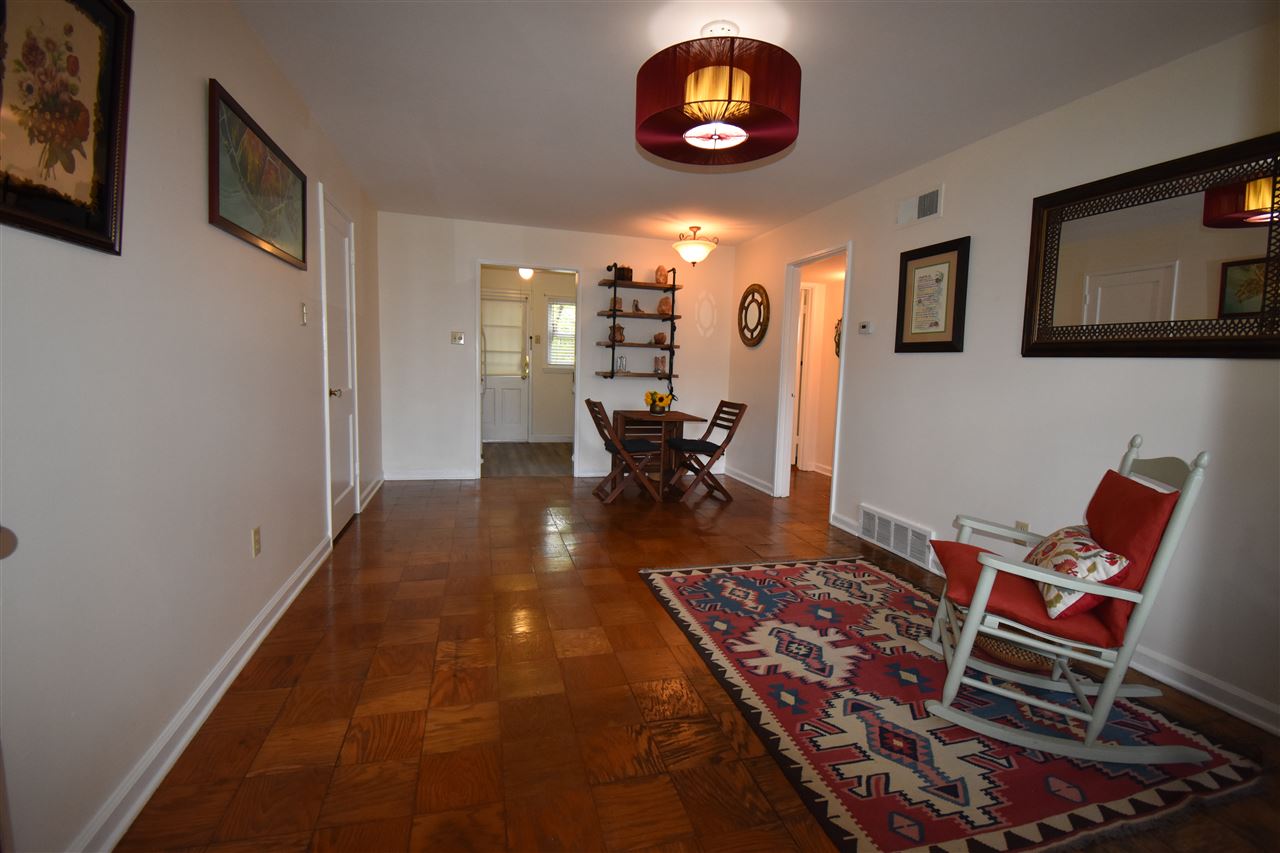 2991 Walnut Grove Road, Unit 1 Memphis, TN 38111 - Photo 3 of 14 Gallery Image 3